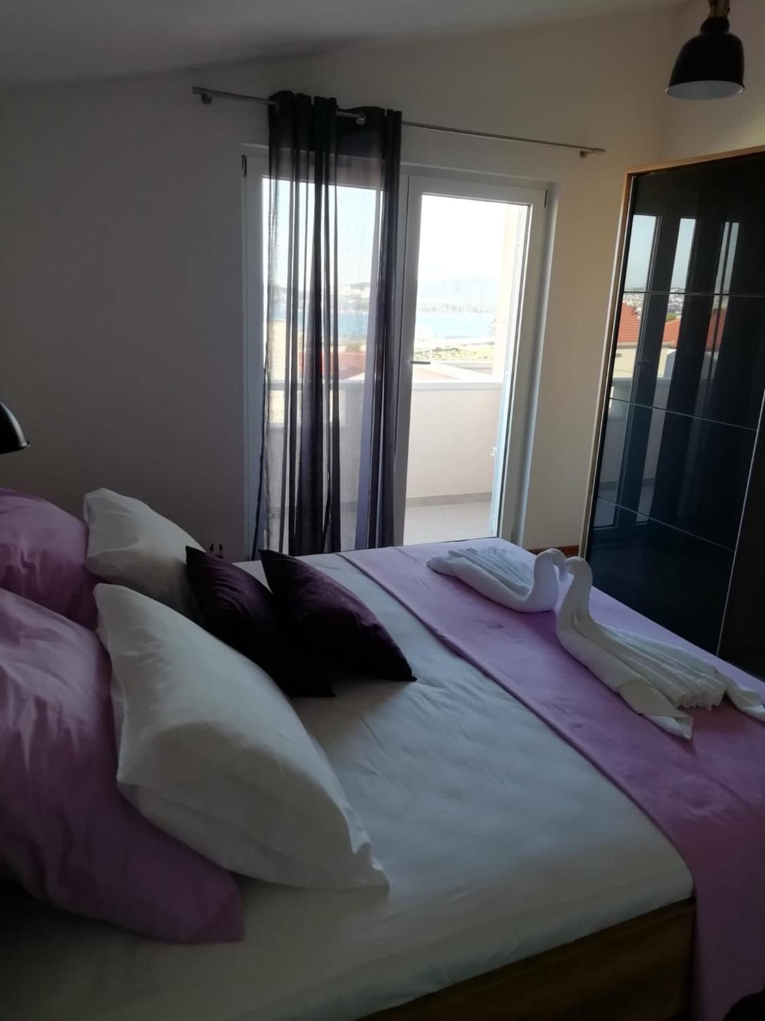 Kaštel SućuracAlbatrosアパートメント エクステリア 写真